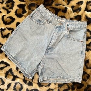 Zara moms high rise jeans short. Light blue